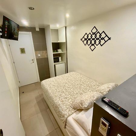 Suites Nuevas Con Bano Privado Frente Al Metro St Mwc Barcelona-Fira L'Hospitalet de Llobregat Buitenkant foto