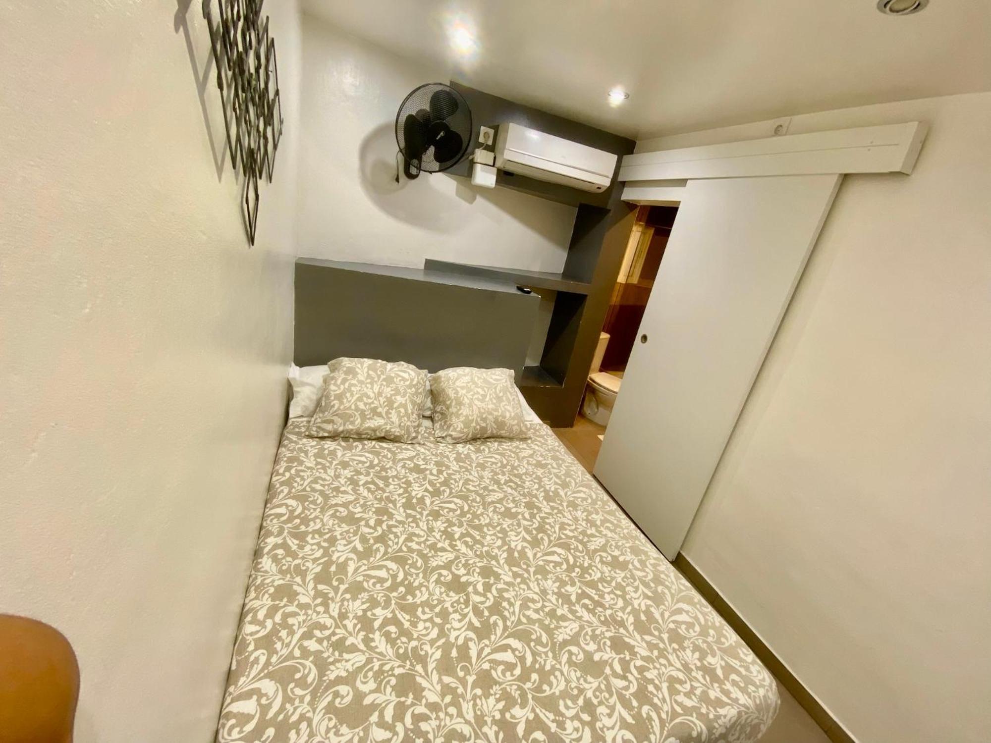 Suites Nuevas Con Bano Privado Frente Al Metro St Mwc Barcelona-Fira L'Hospitalet de Llobregat Buitenkant foto